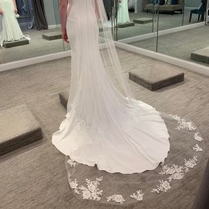 Chapel length veil!